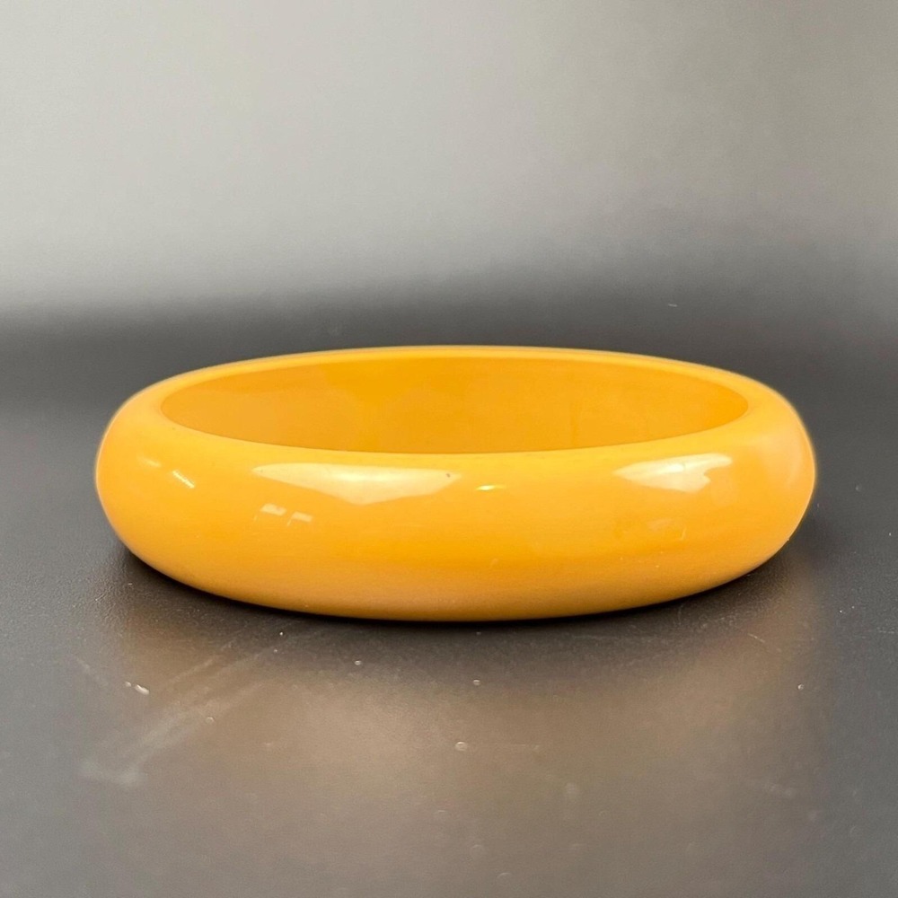 Vintage‎ Yellow Bakelite Bangle Bracelet – Tested and Authentic